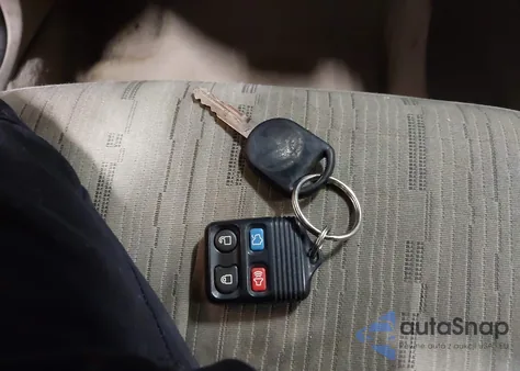 2010 Ford Focus Se z USA, uszkodzony, nr VIN 1FAHP3FNXAW298077